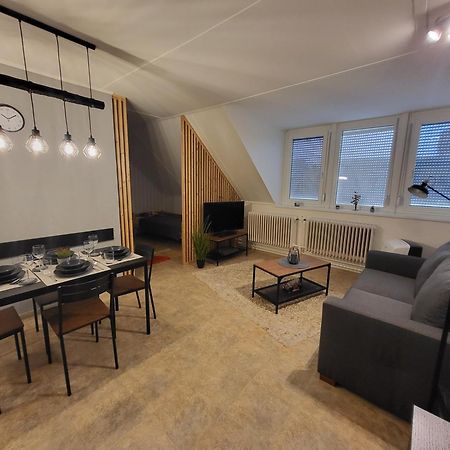 Bohemi Apartman Mosonmagyaróvár Exteriör bild